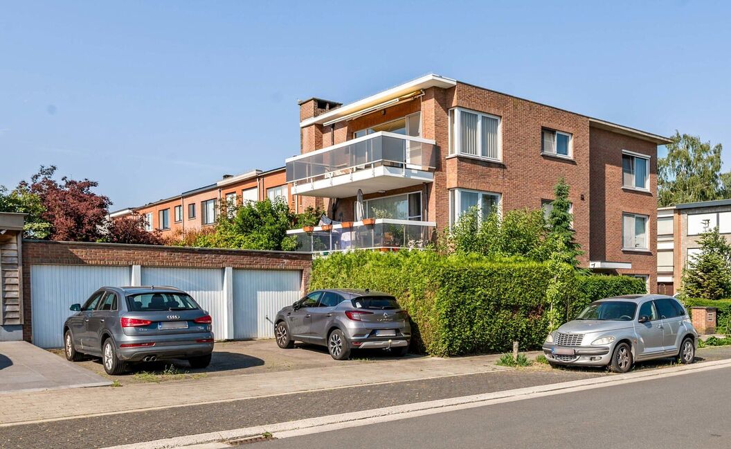 Appartement te koop in Aartselaar
