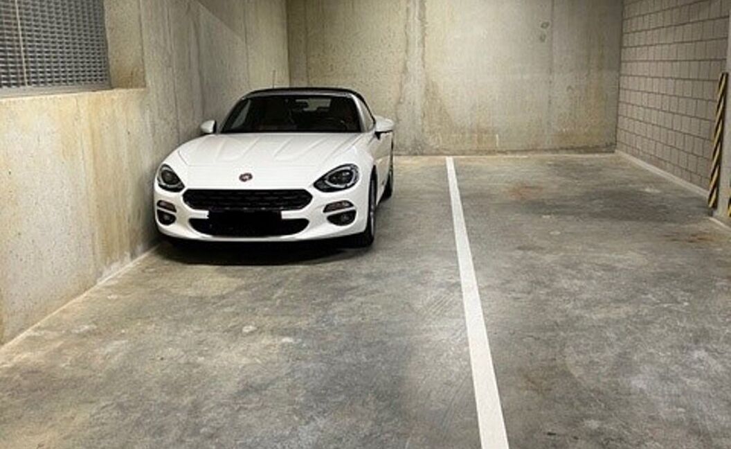 Binnenstaanplaats te huur in Aartselaar