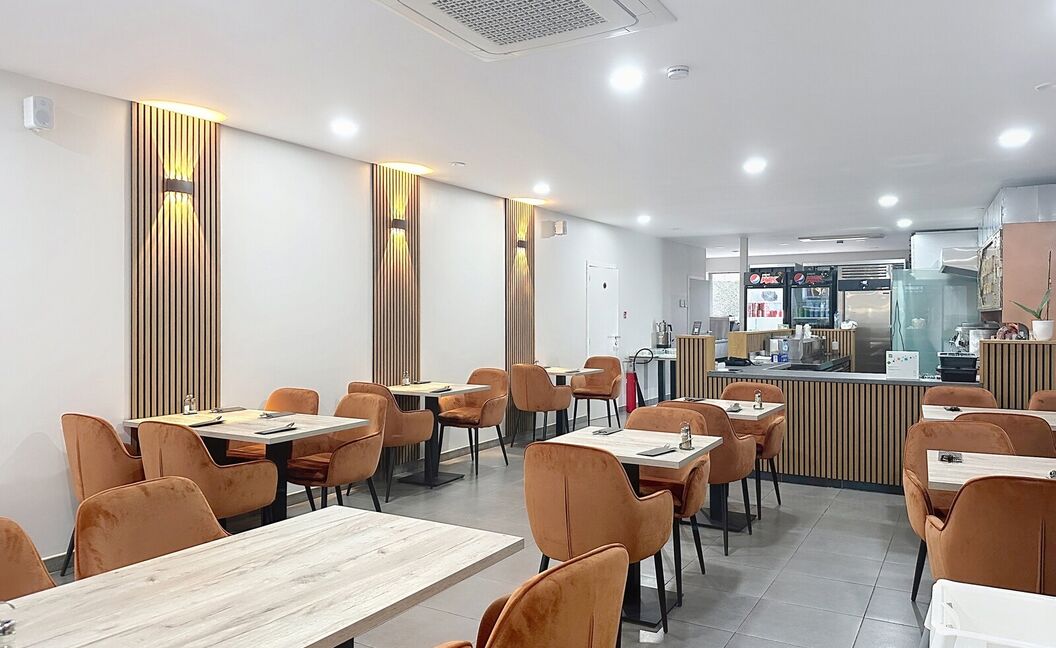 Commercieel gelijkvloers te huur in Aartselaar