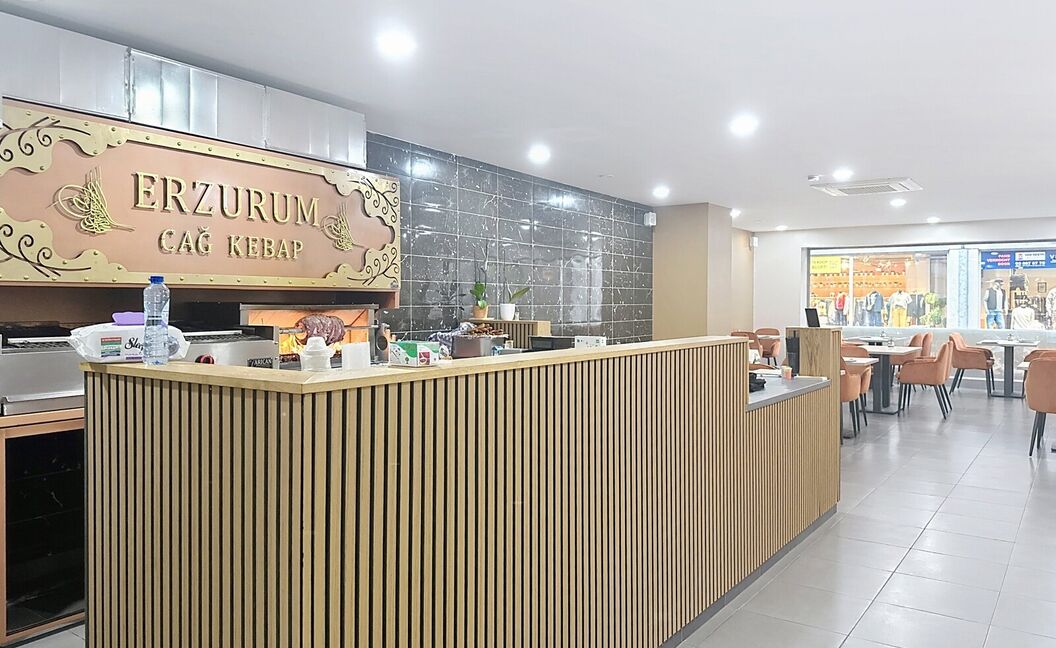 Commercieel gelijkvloers te huur in Aartselaar