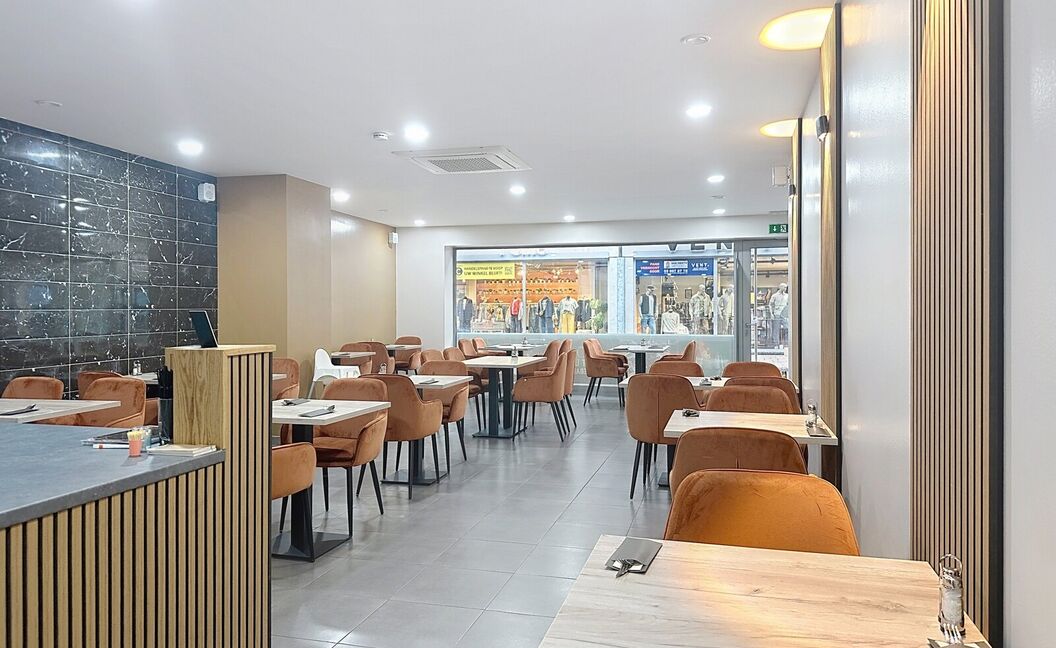 Commercieel gelijkvloers te huur in Aartselaar