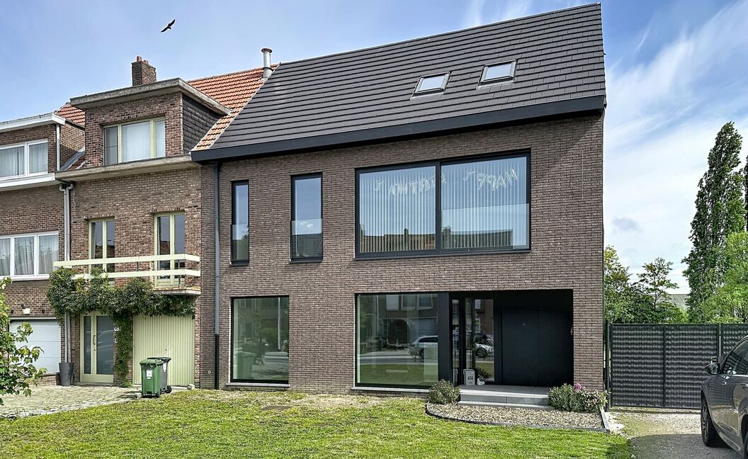 Commercieel gelijkvloers te huur in Aartselaar