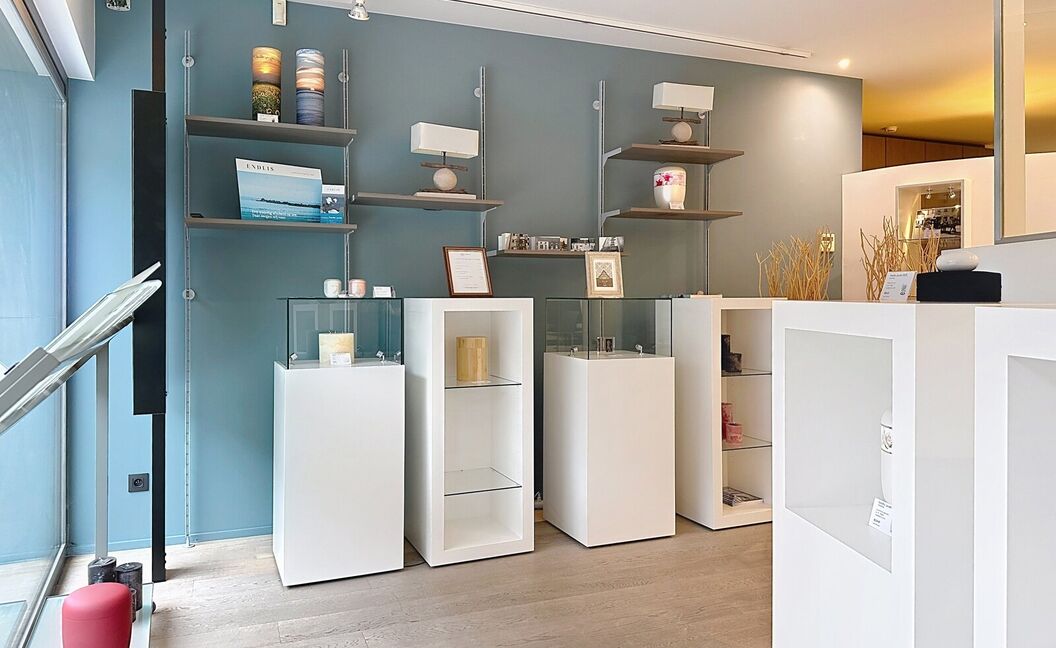 Commercieel gelijkvloers te koop in Aartselaar