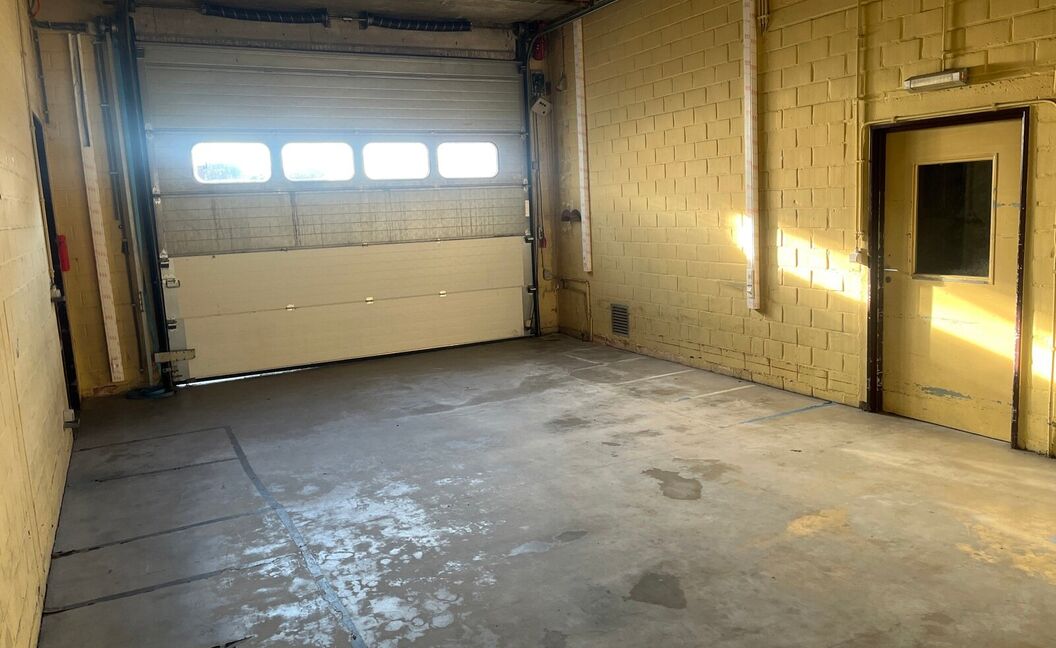 Commerciële building te huur in Aartselaar