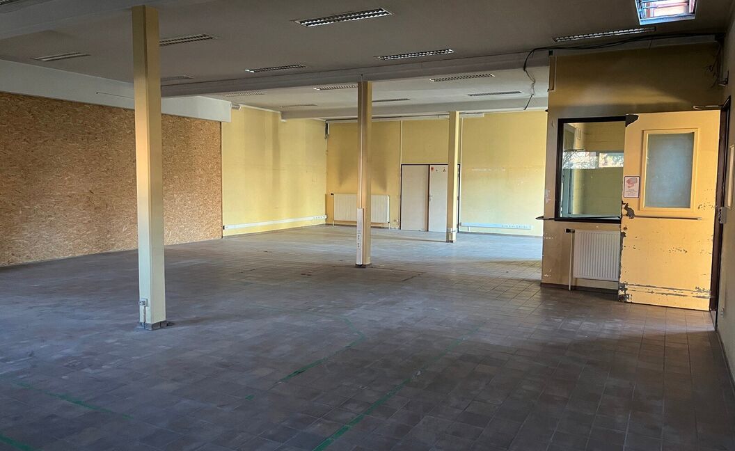 Commerciële building te huur in Aartselaar
