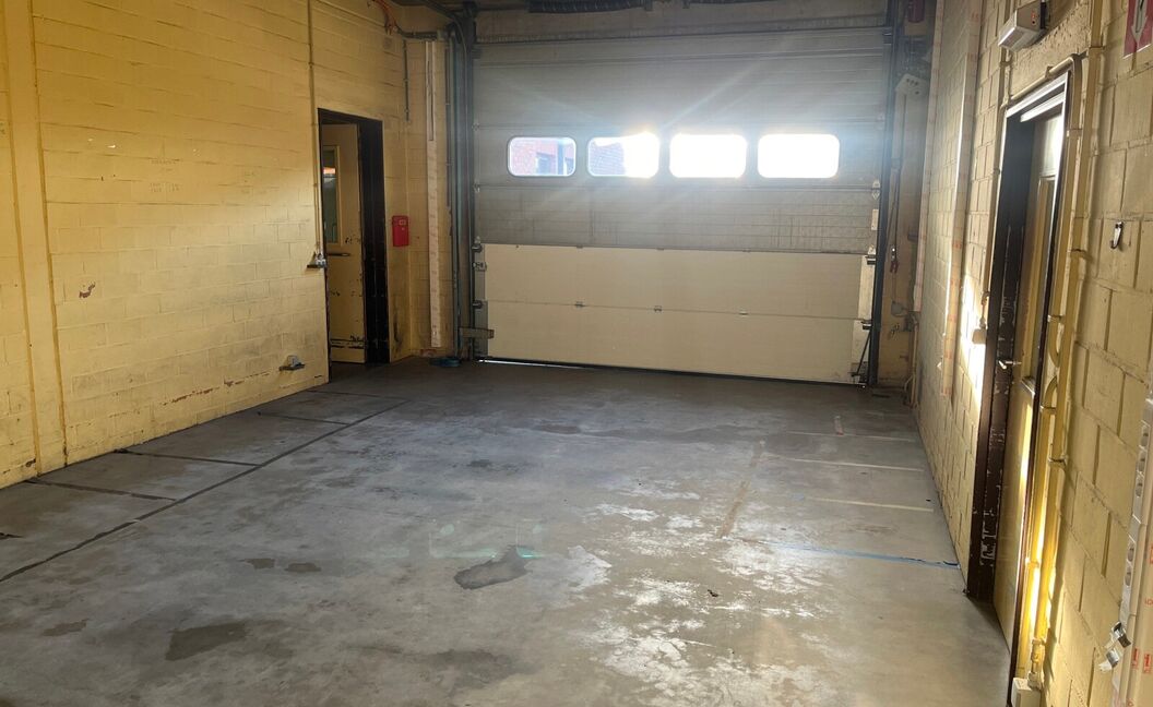 Commerciële building te huur in Aartselaar