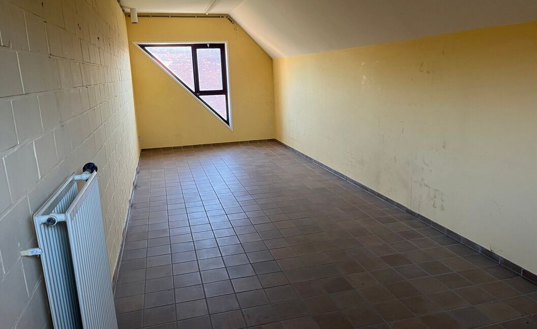 Commerciële building te huur in Aartselaar