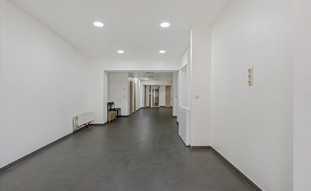 Gebouw voor gemengd gebruik te koop in Boom