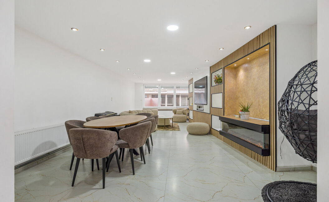 Gebouw voor gemengd gebruik te koop in Boom