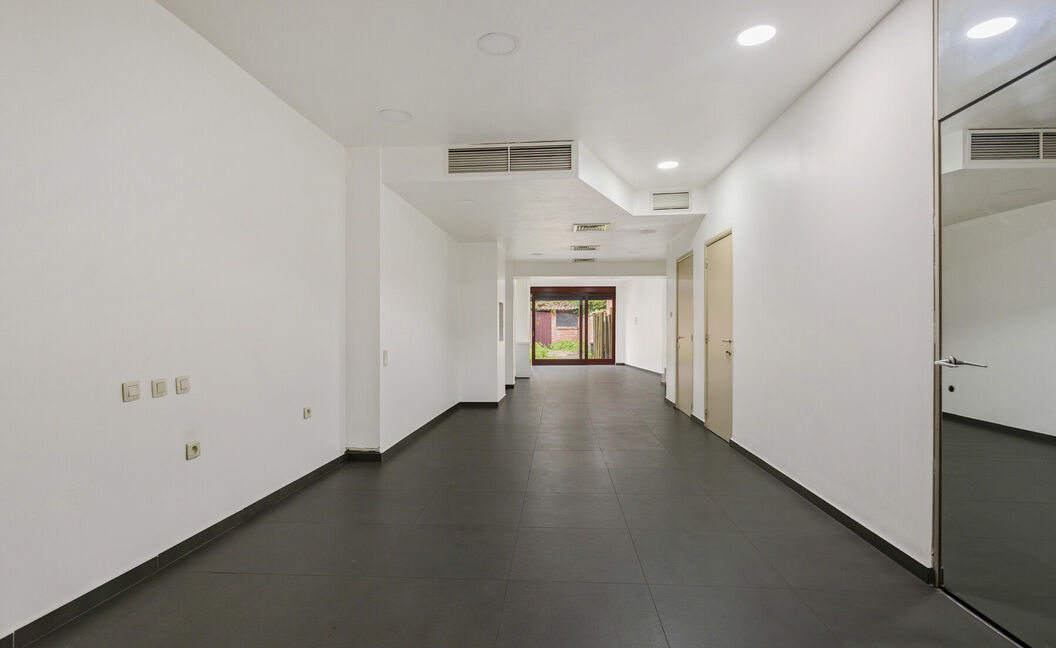 Gebouw voor gemengd gebruik te koop in Boom