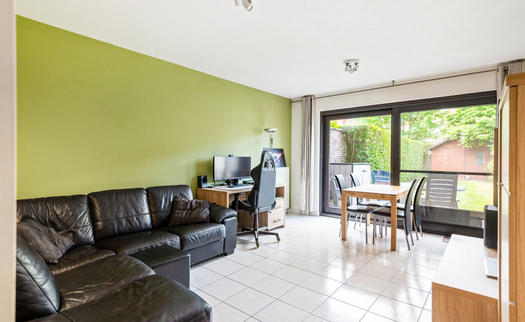 Gelijkvloerse verd. + tuin te koop in Aartselaar