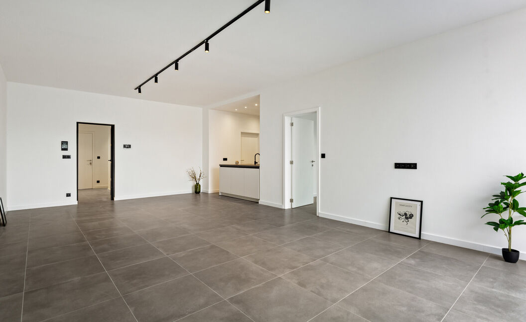 Gelijkvloerse verd. + tuin te koop in Hemiksem