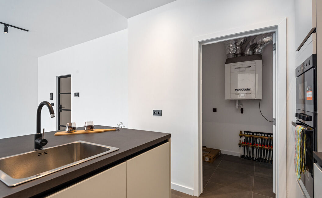 Gelijkvloerse verd. + tuin te koop in Hemiksem