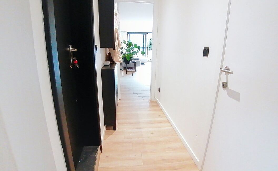 Gelijkvloerse verdieping te koop in Aartselaar