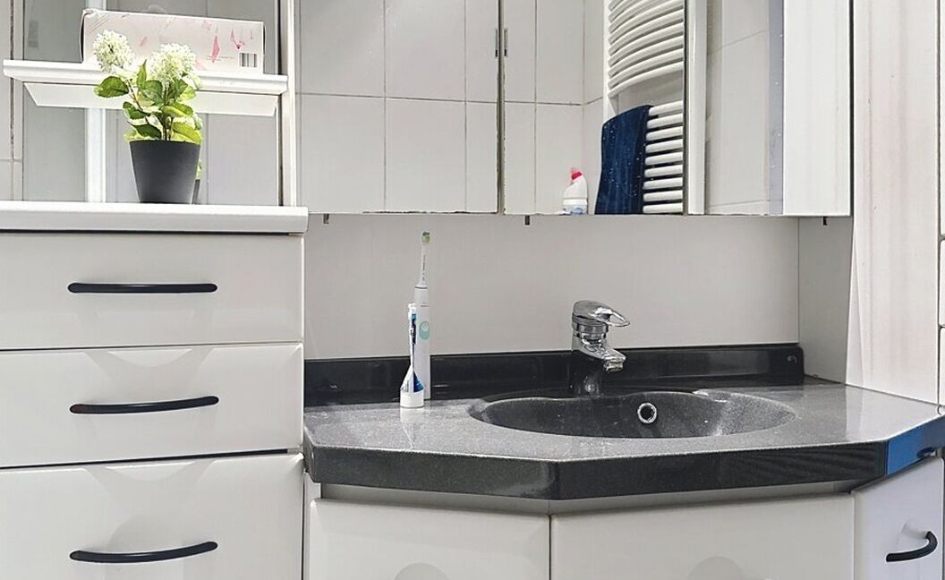 Gelijkvloerse verdieping te koop in Schelle