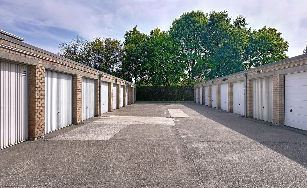 Gelijkvloerse verdieping te koop in Schelle