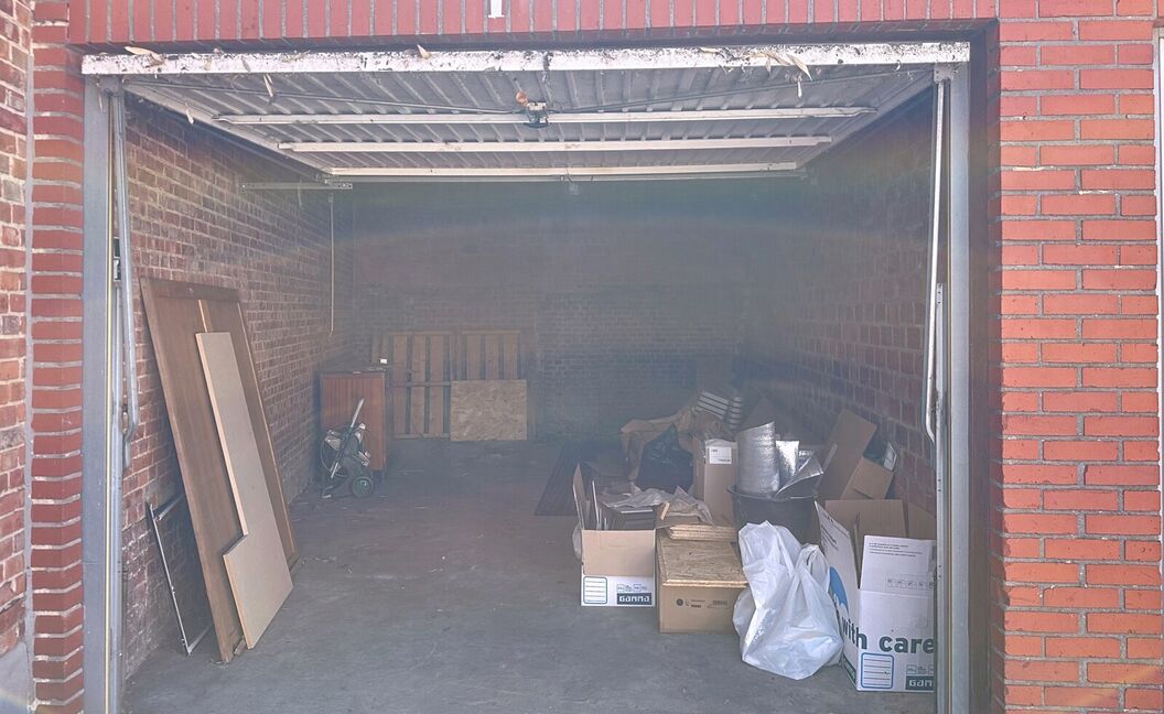 Gesloten garagebox te huur in Aartselaar