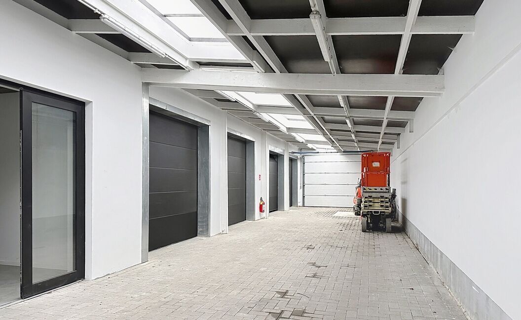 Industrieel gebouw te huur in Schelle