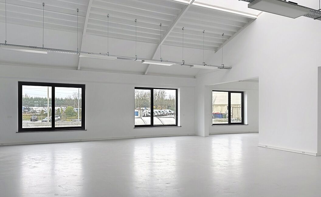 Industrieel gebouw te huur in Schelle