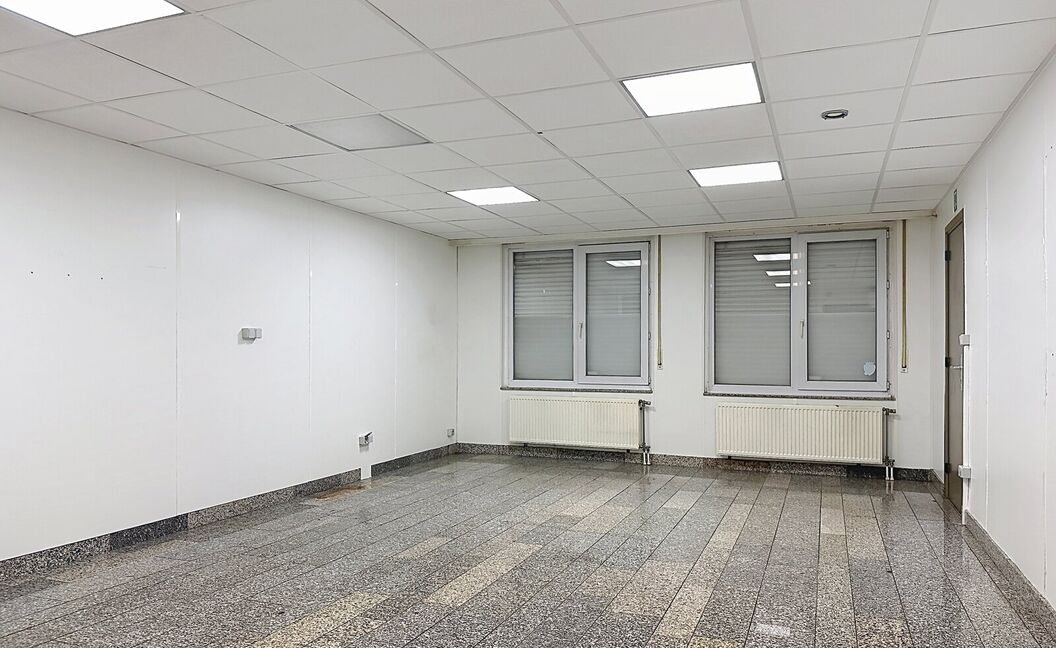 Kantoren & magazijn te huur in Aartselaar