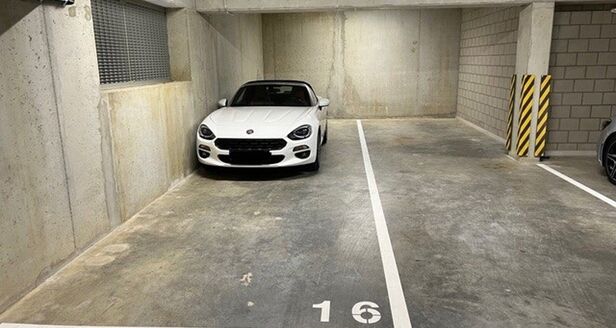 Binnenstaanplaats te huur in Aartselaar