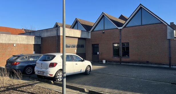 Commerciële building te huur in Aartselaar