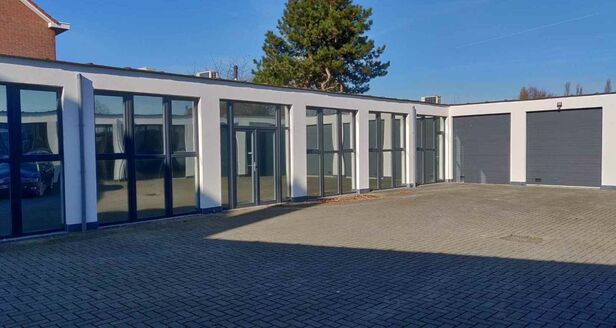 Commerciële building te huur in Aartselaar