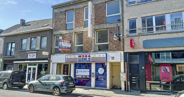 Commerci&euml;le building te koop in Kontich