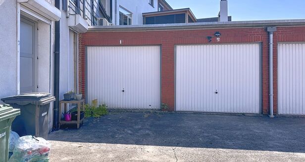 Gesloten garagebox te huur in Aartselaar