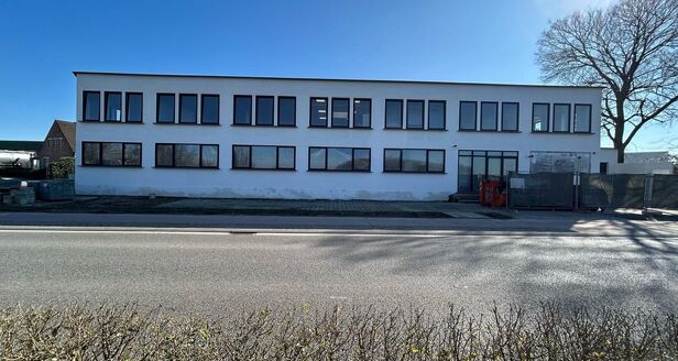 Industrieel gebouw te huur in Schelle