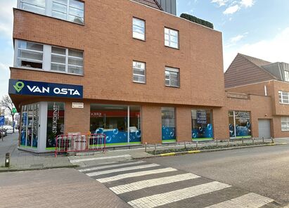 Commercieel gelijkvloers te huur in Aartselaar