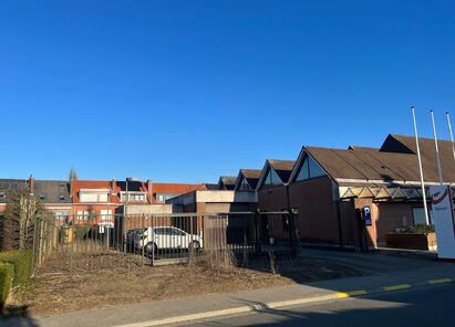 Commerciële building te huur in Aartselaar